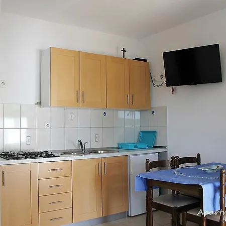 Apartment Delija Sevid